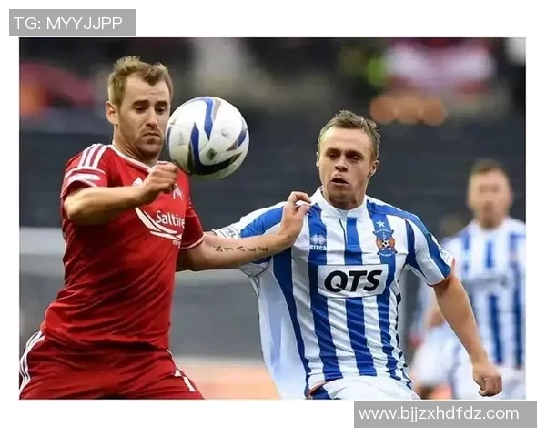 足球场上球星的场内对话揭秘他们如何指挥调度与激励队友